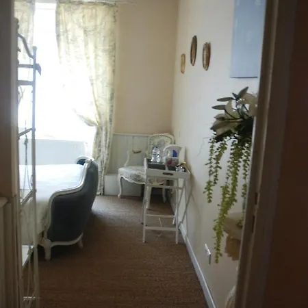 Les Fleurs Bed & Breakfast Monpazier