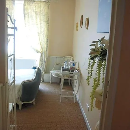 Bed & Breakfast Les Fleurs 3*