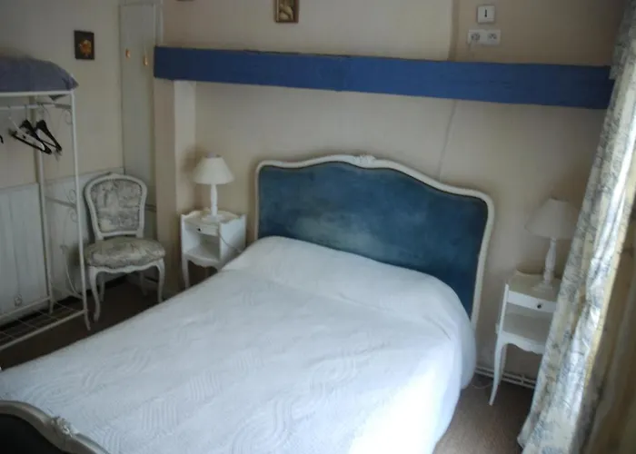 Les Fleurs 3* مونبازيير