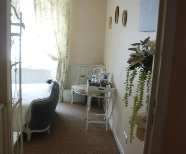 Les Fleurs Bed and Breakfast Monpazier